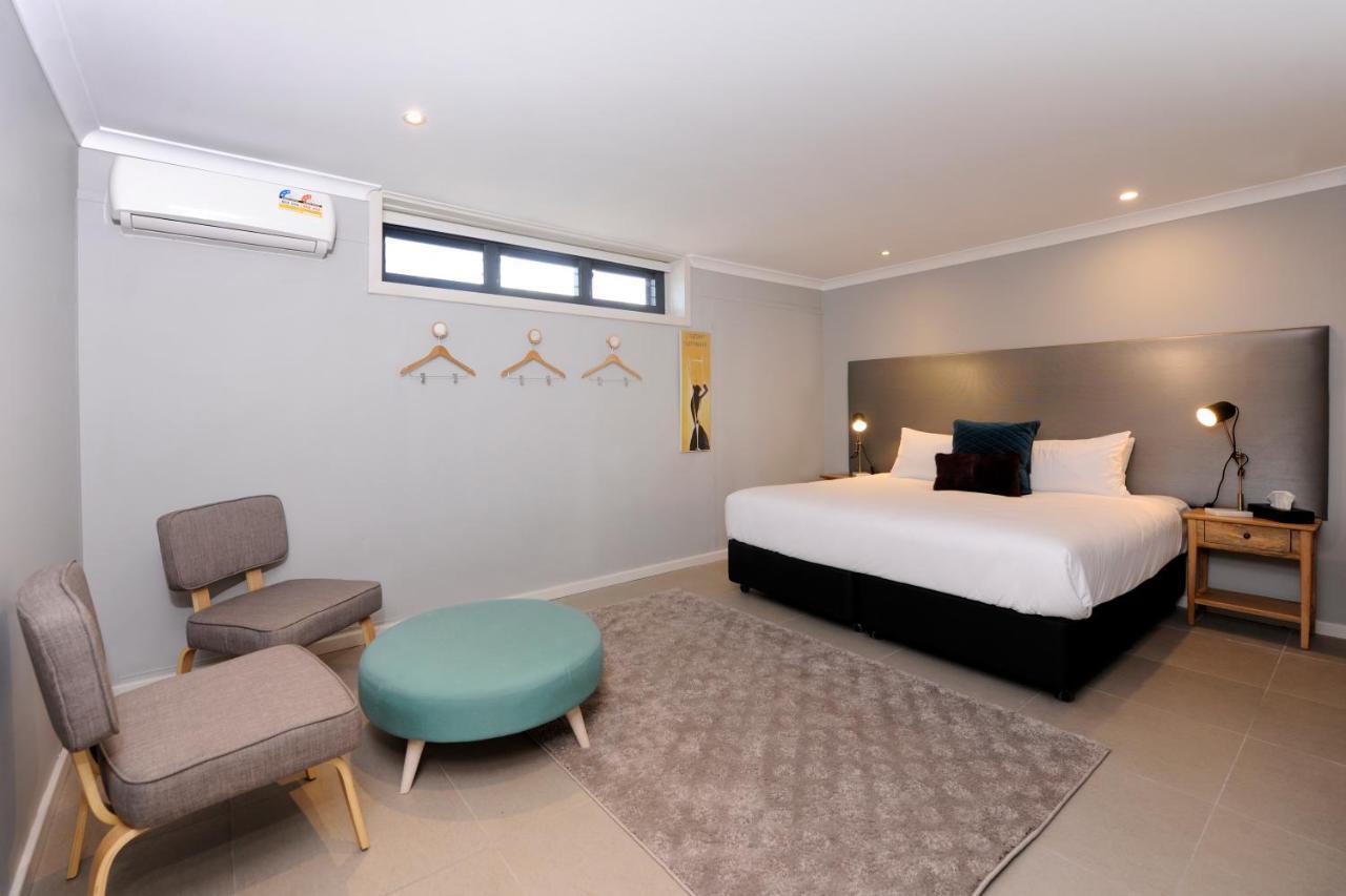 The Stirling Arms Hotel Perth Buitenkant foto
