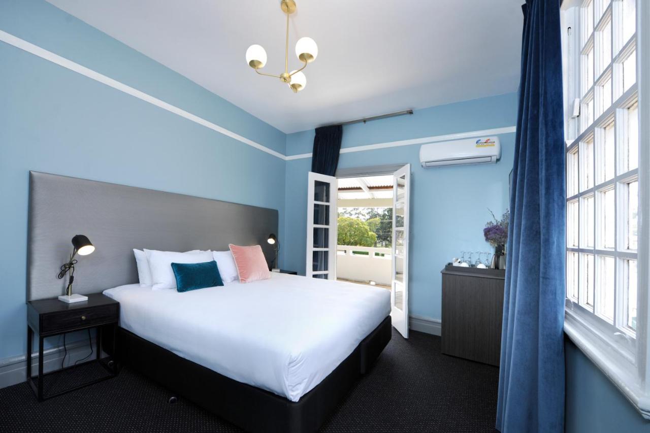 The Stirling Arms Hotel Perth Buitenkant foto